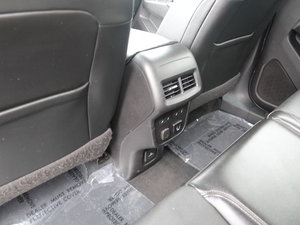 2018 Chevrolet Equinox Image 24