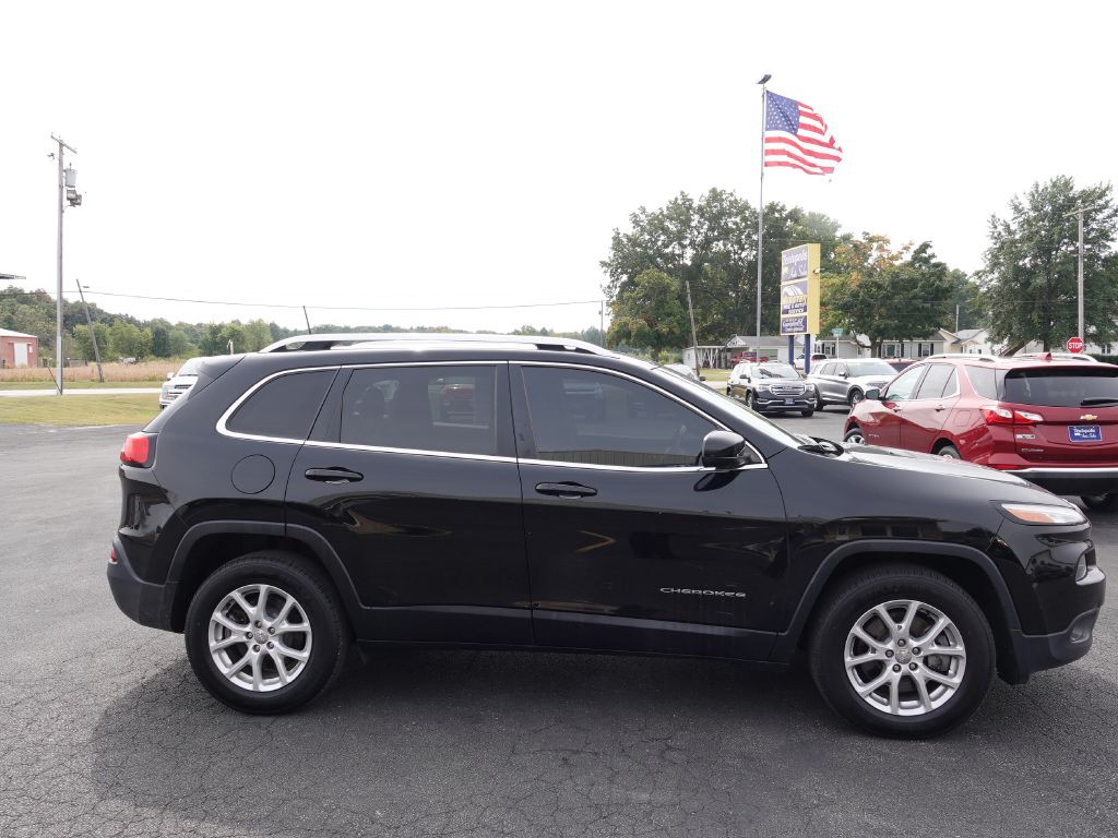2018 Jeep Cherokee Image 1