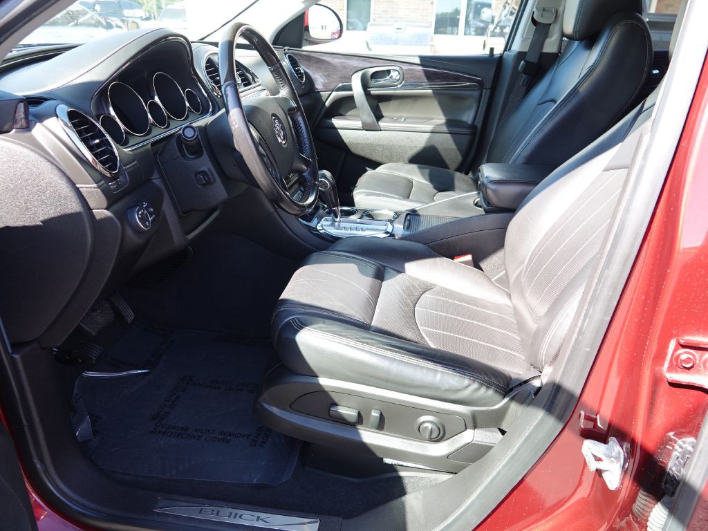 2017 Buick Enclave Image 16
