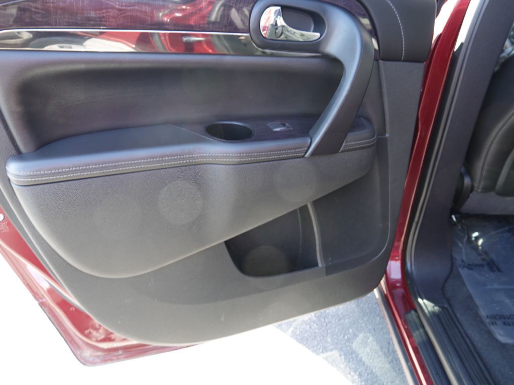 2017 Buick Enclave Image 27