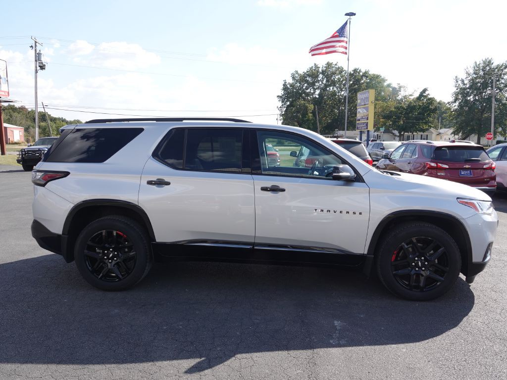 2020 Chevrolet Traverse Image 3