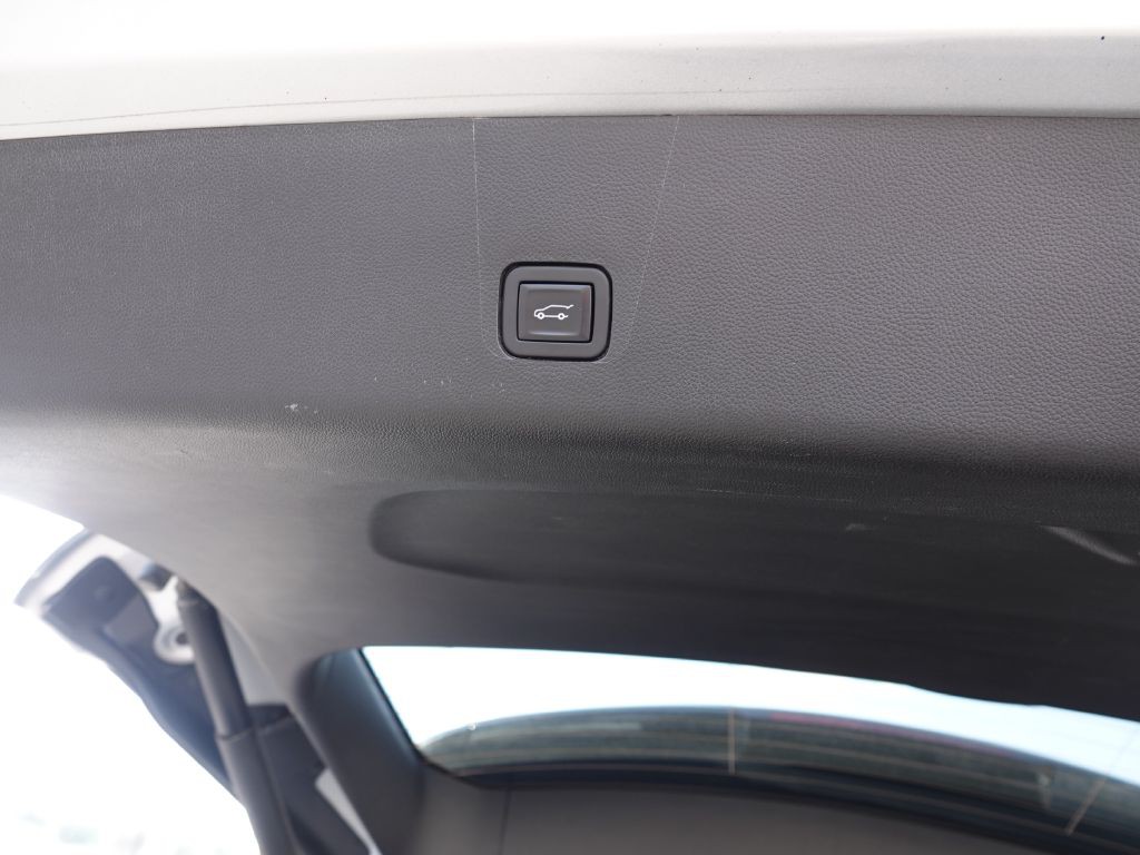 2020 Chevrolet Traverse Image 6