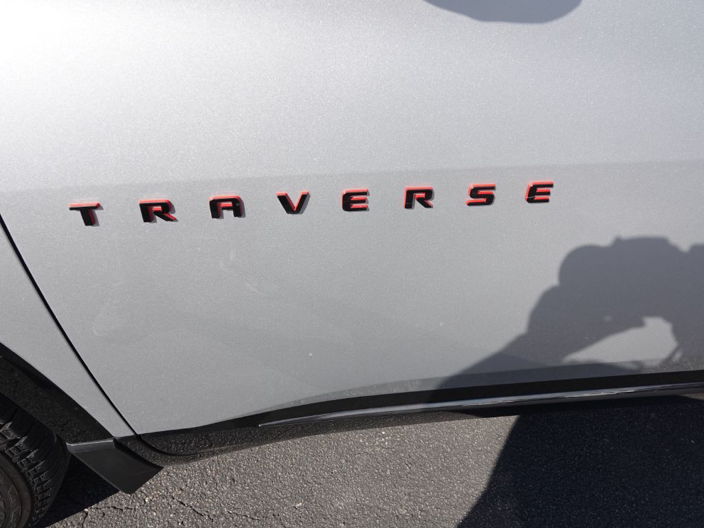 2020 Chevrolet Traverse Image 13