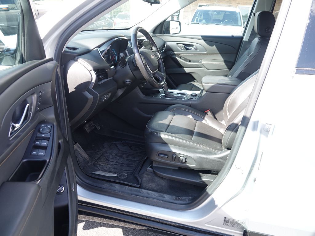 2020 Chevrolet Traverse Image 14