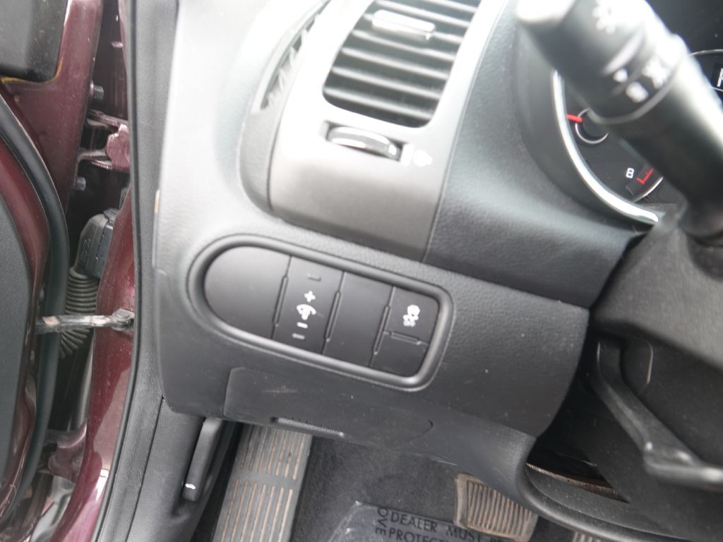 2017 Kia Forte Image 16