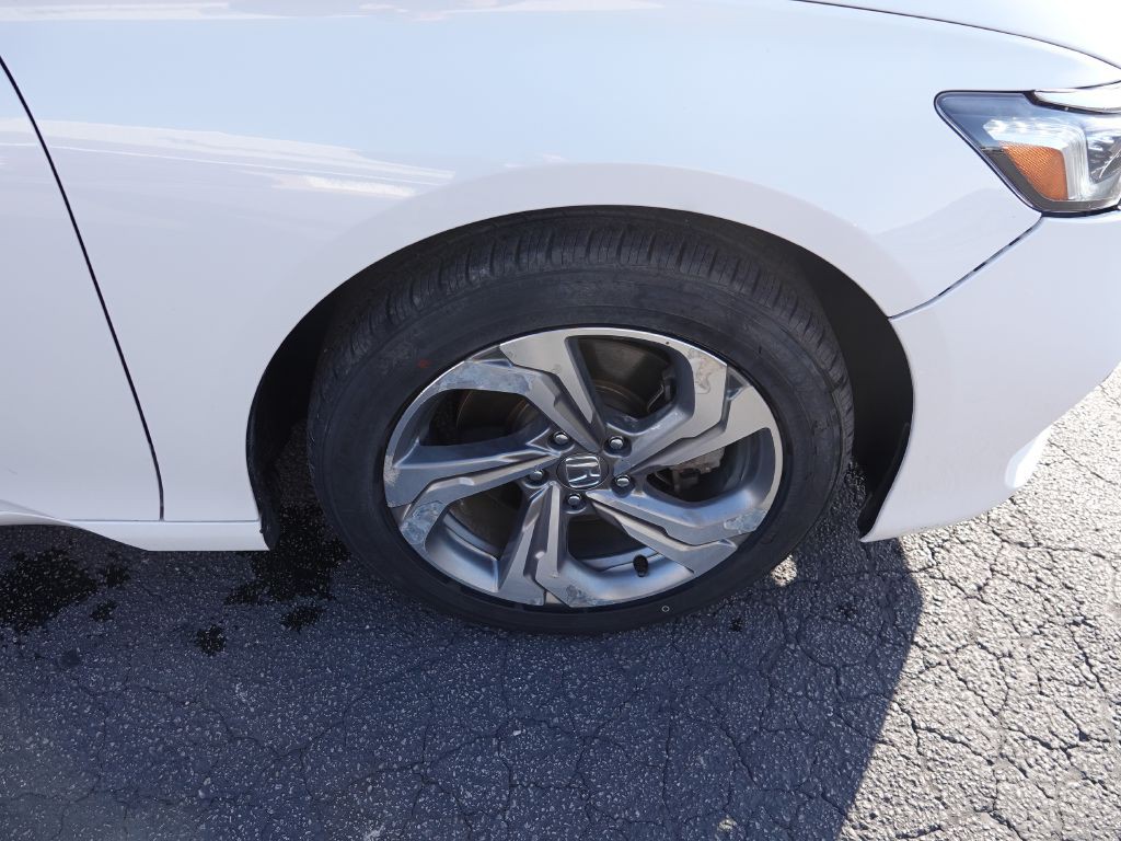 2018 Honda Accord Image 8