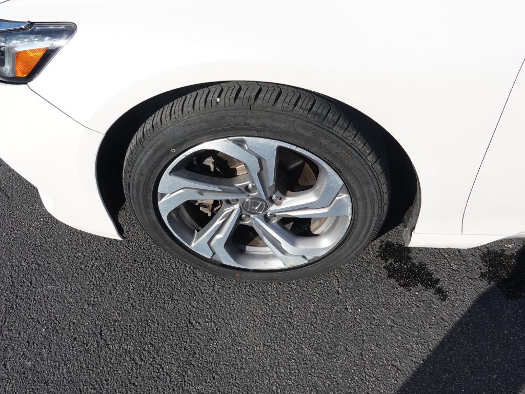 2018 Honda Accord Image 9