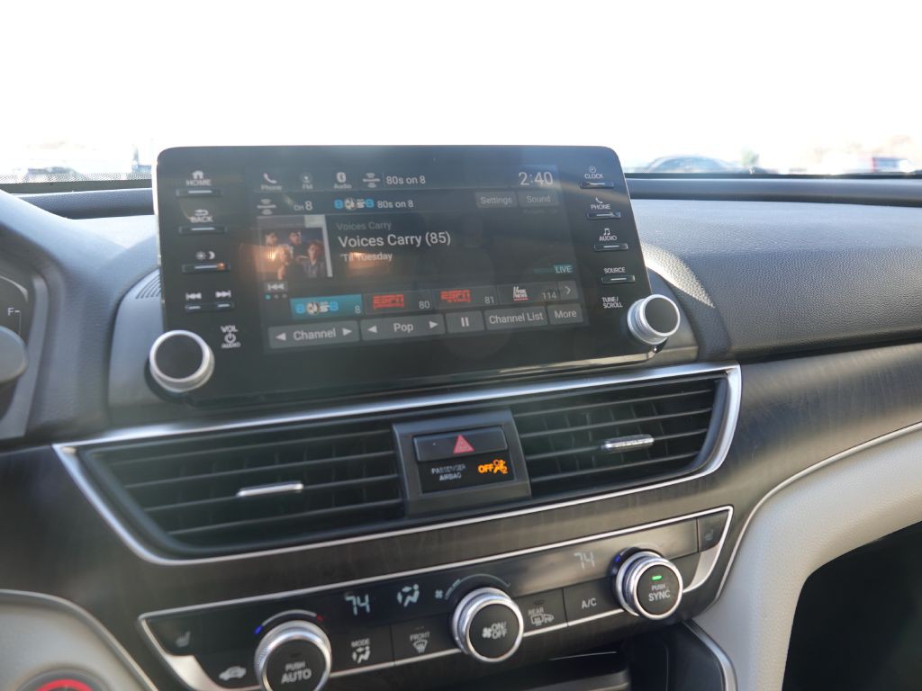 2018 Honda Accord Image 14