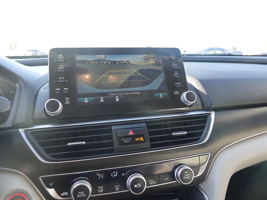 2018 Honda Accord Image 15