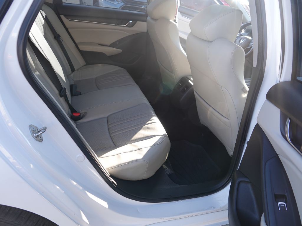 2018 Honda Accord Image 26