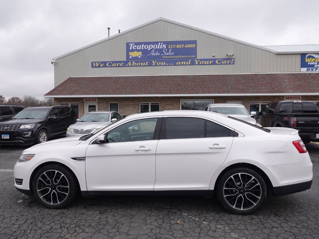 2017 Ford Taurus Image 1