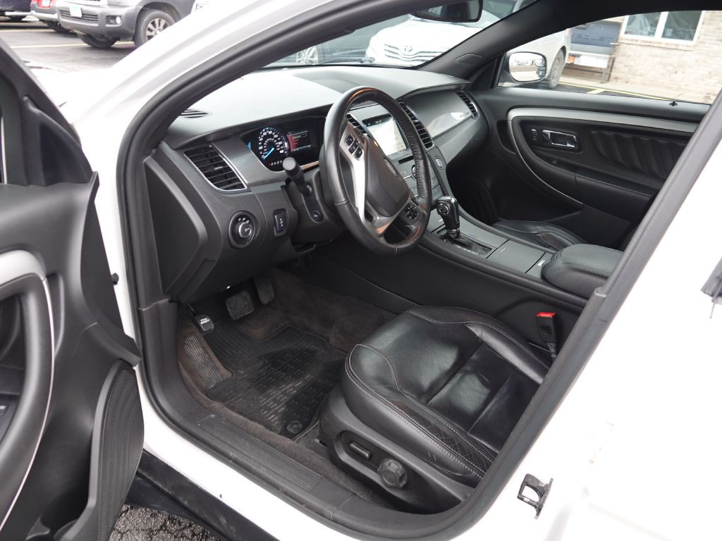 2017 Ford Taurus Image 11