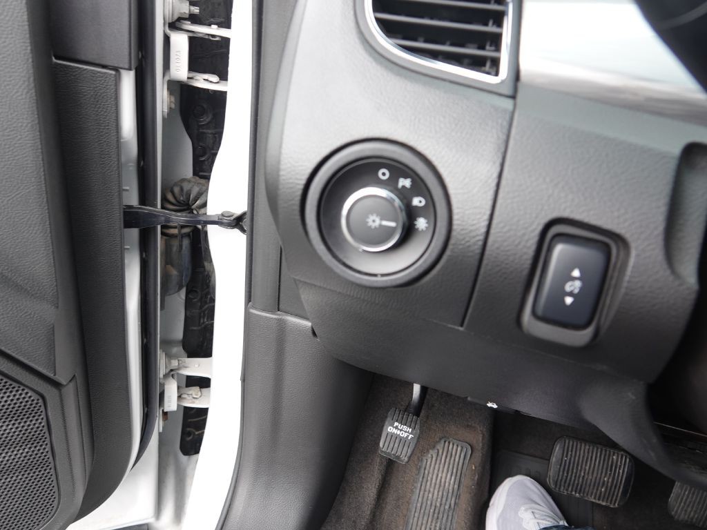 2017 Ford Taurus Image 14