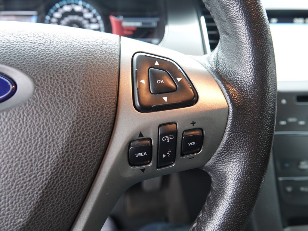 2017 Ford Taurus Image 17