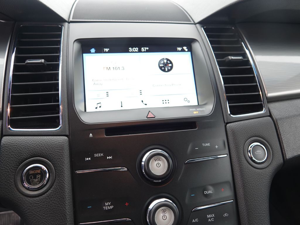 2017 Ford Taurus Image 18