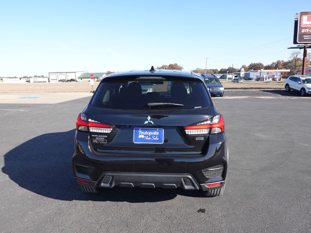 2022 Mitsubishi Outlander Image 4