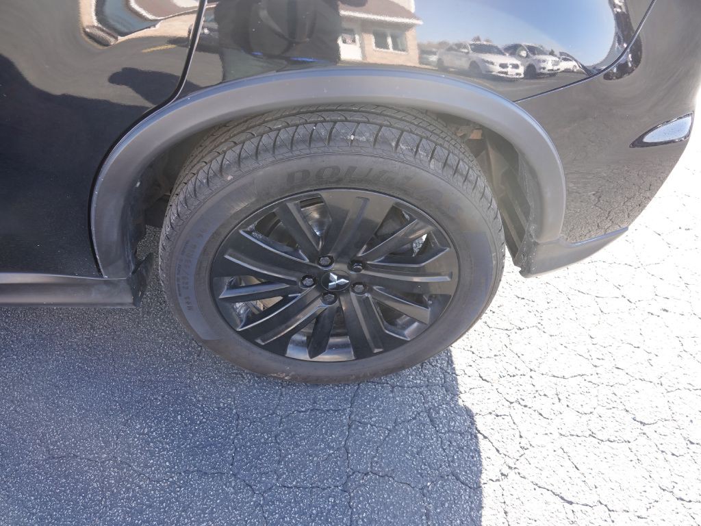 2022 Mitsubishi Outlander Image 10