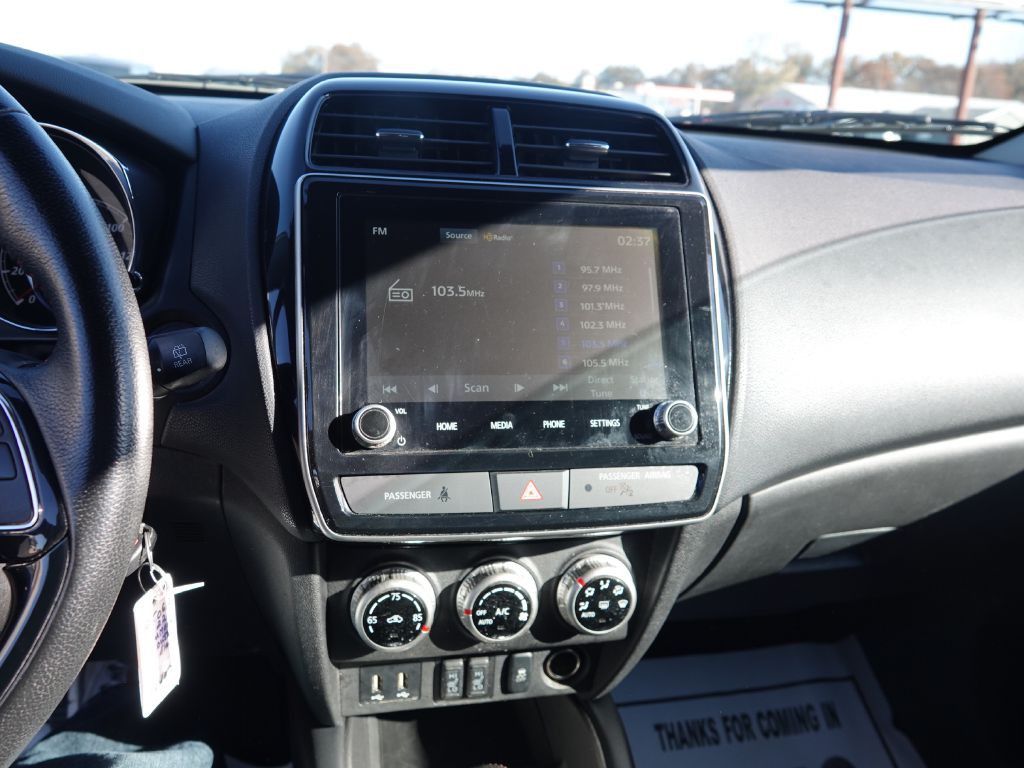 2022 Mitsubishi Outlander Image 19