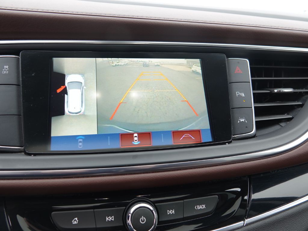 2019 Buick Enclave Image 19