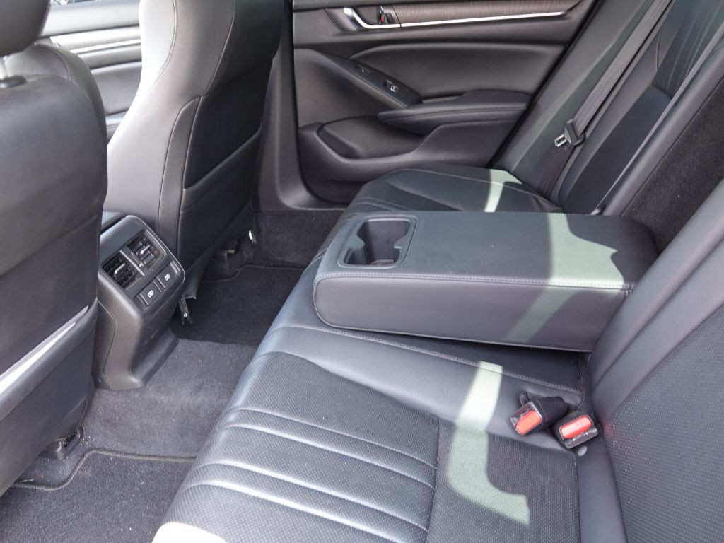 2022 Honda Accord Image 35
