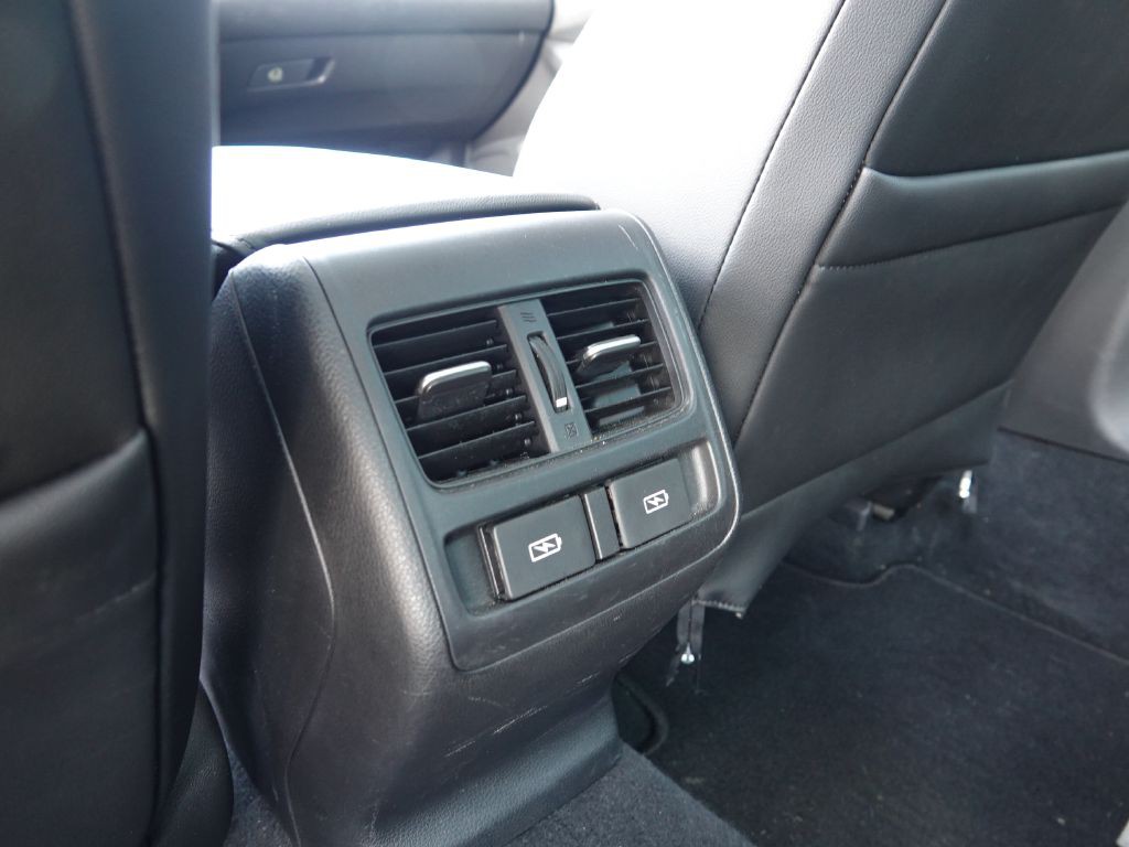 2022 Honda Accord Image 36