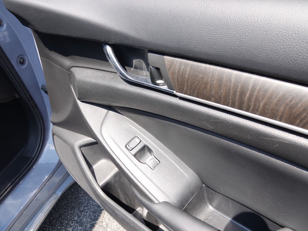 2022 Honda Accord Image 42