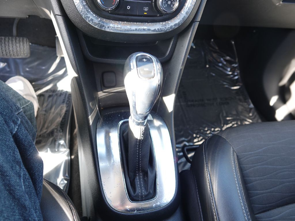 2016 Buick Enclave Image 16