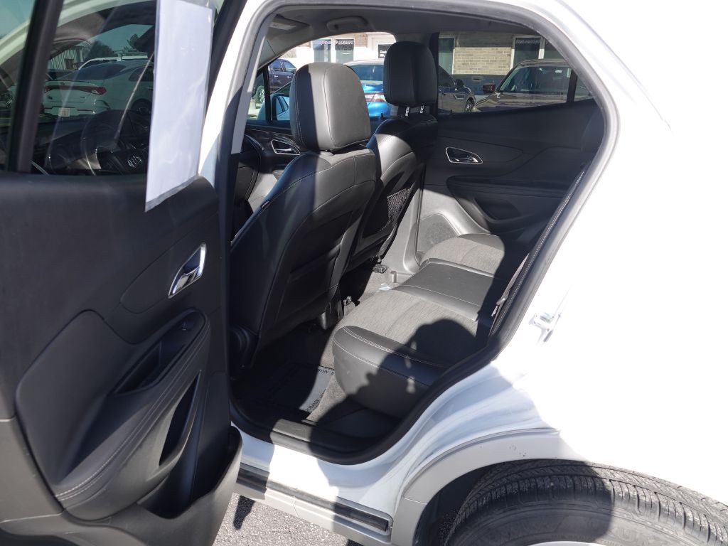 2016 Buick Enclave Image 17