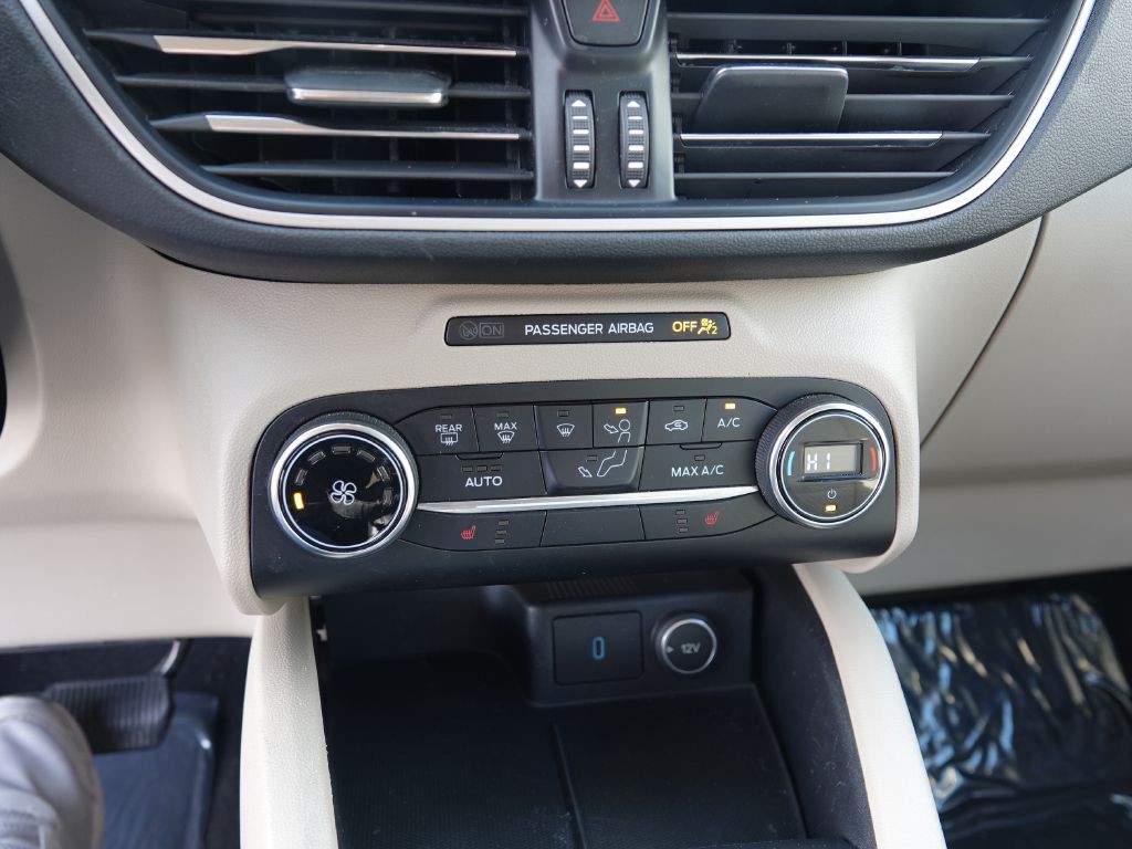 2020 Ford Escape Image 18