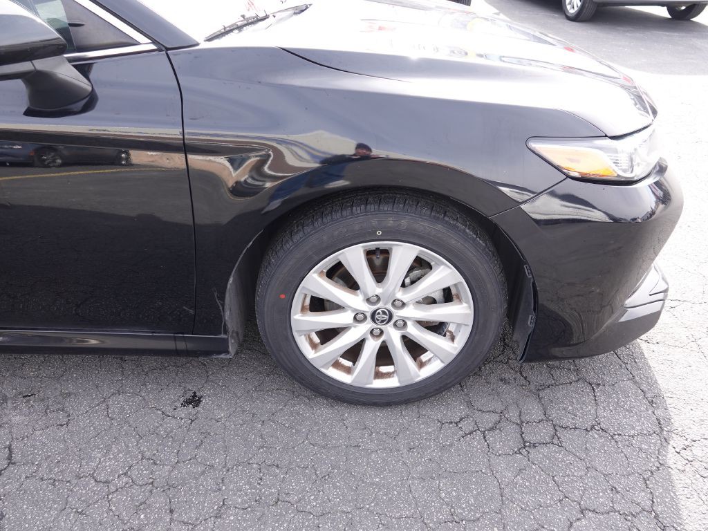 2020 Toyota Camry Image 9