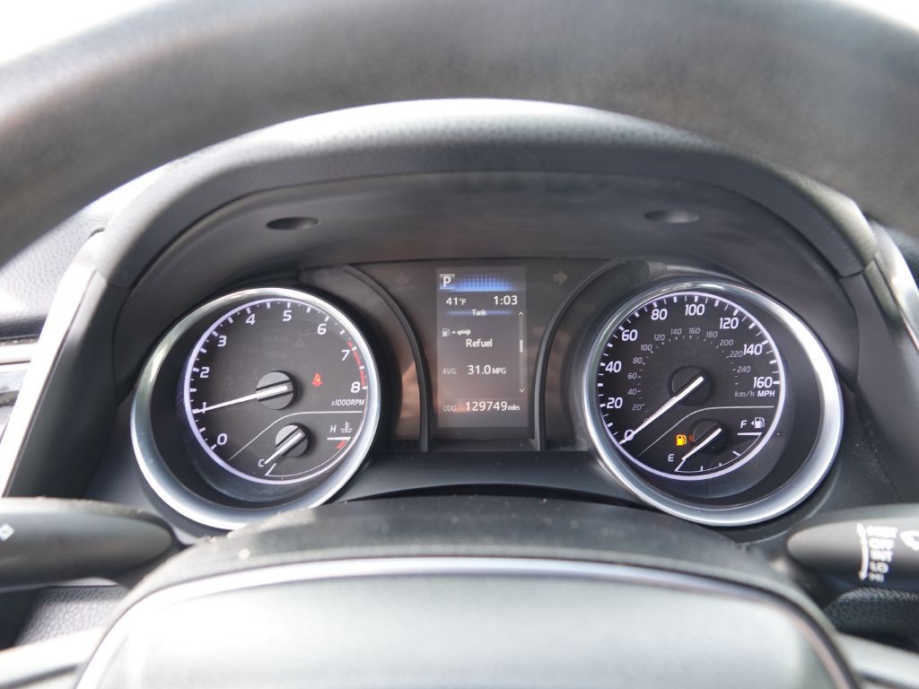 2020 Toyota Camry Image 13