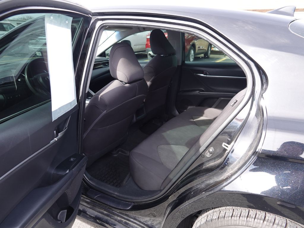 2020 Toyota Camry Image 20