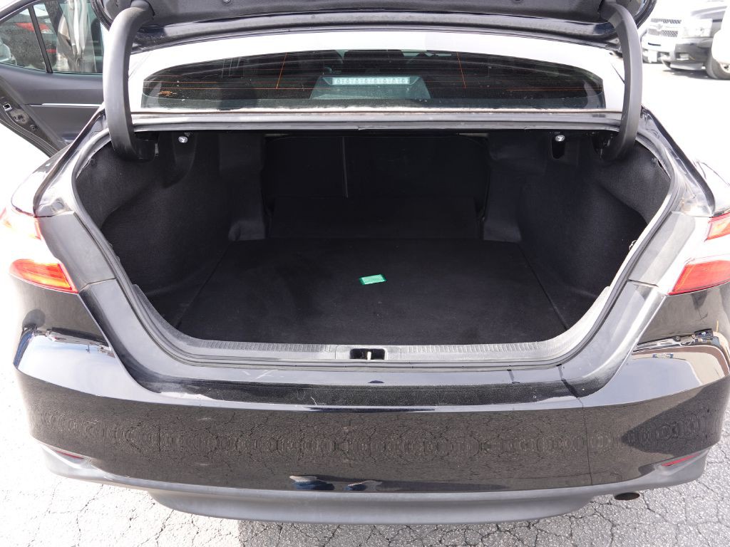 2020 Toyota Camry Image 22