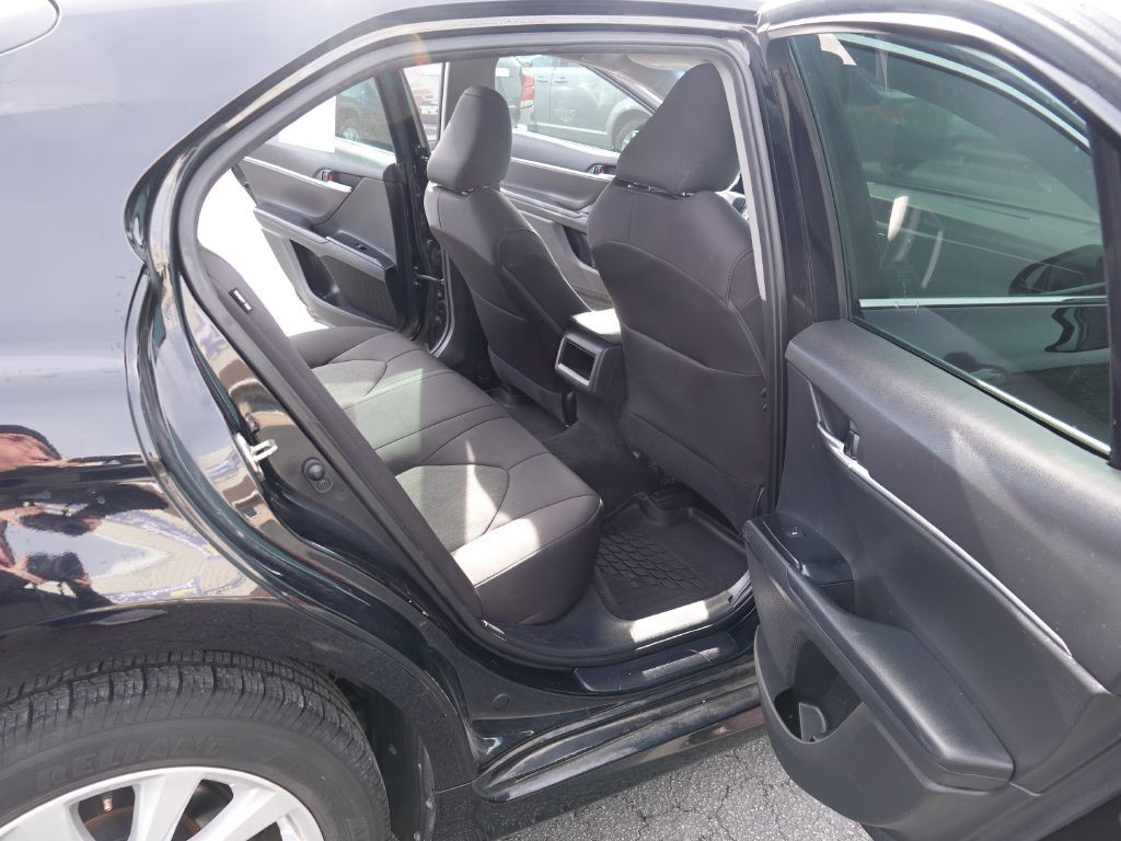 2020 Toyota Camry Image 24