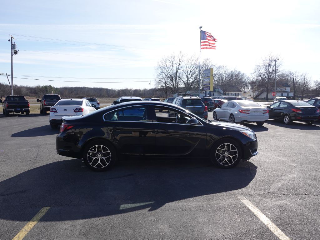 2017 Buick Regal Image 4