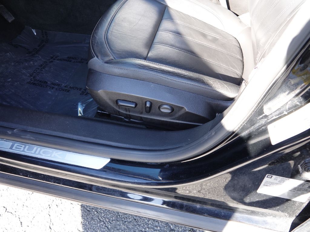 2017 Buick Regal Image 12