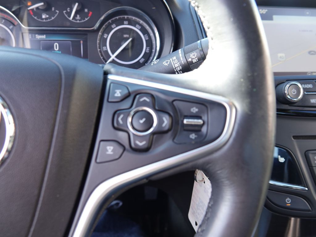 2017 Buick Regal Image 17