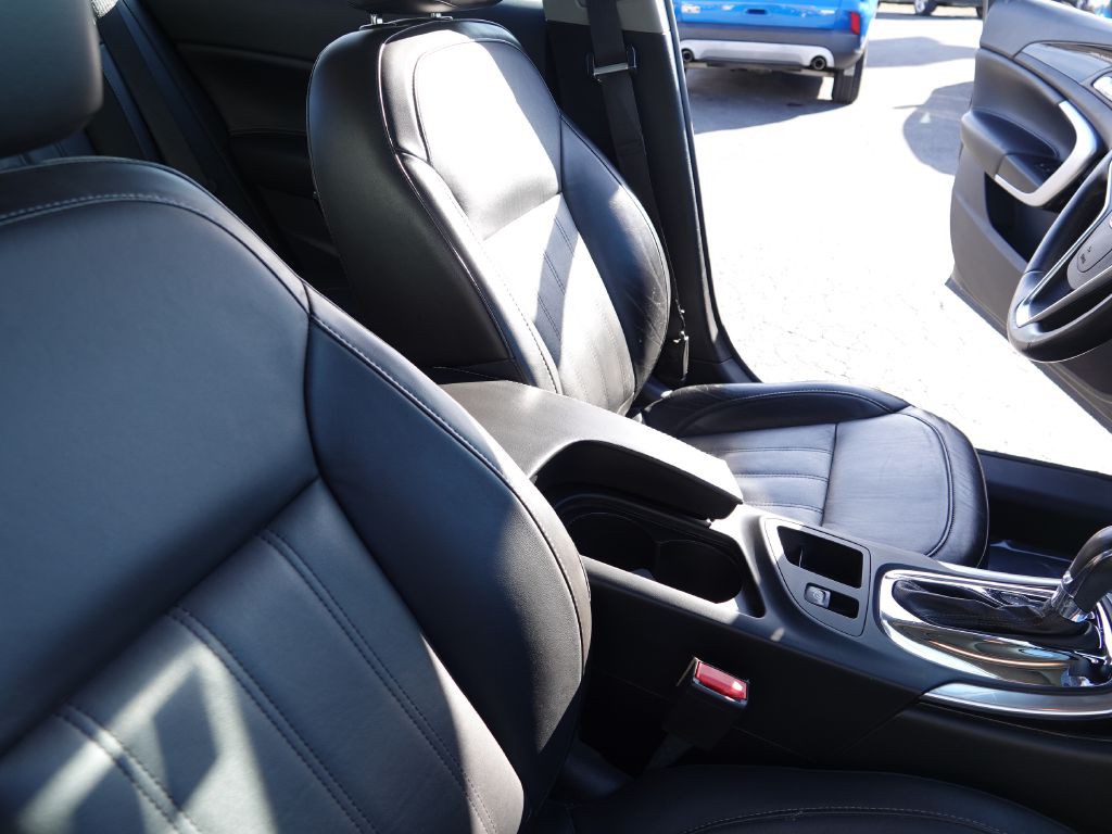 2017 Buick Regal Image 37