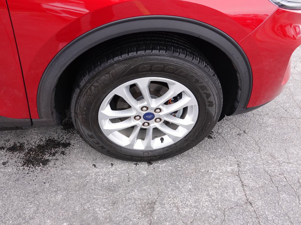 2022 Ford Escape Image 11