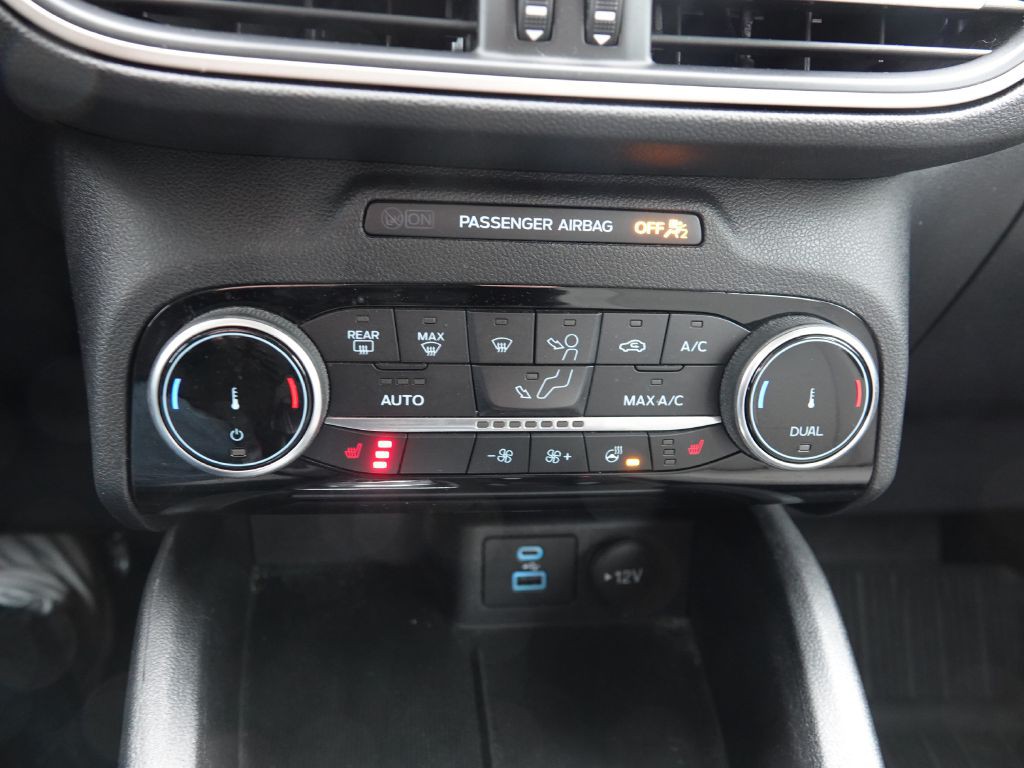 2022 Ford Escape Image 25