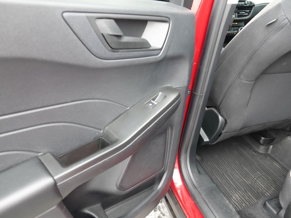 2022 Ford Escape Image 28