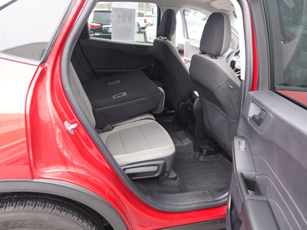 2022 Ford Escape Image 32