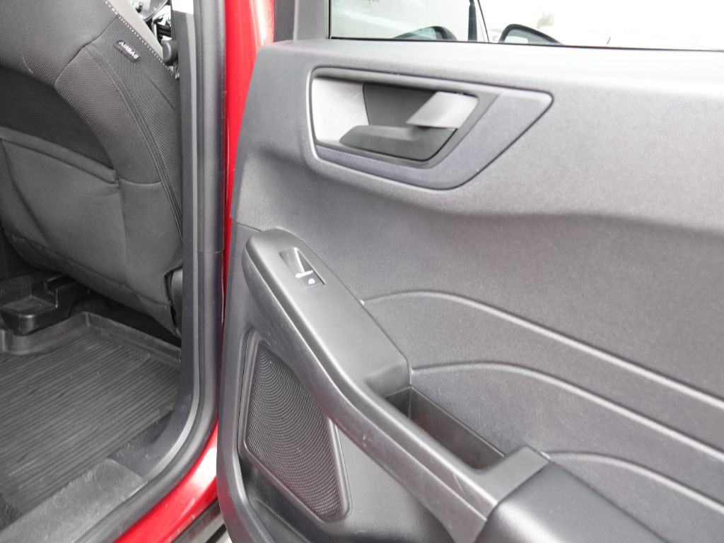 2022 Ford Escape Image 33