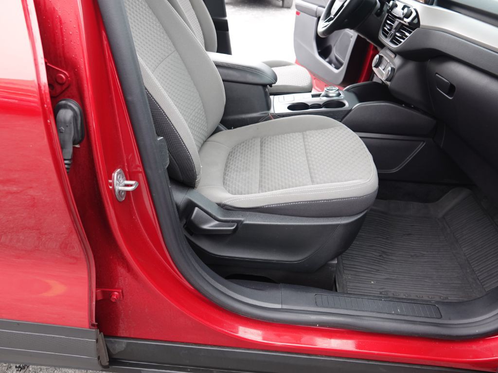 2022 Ford Escape Image 35