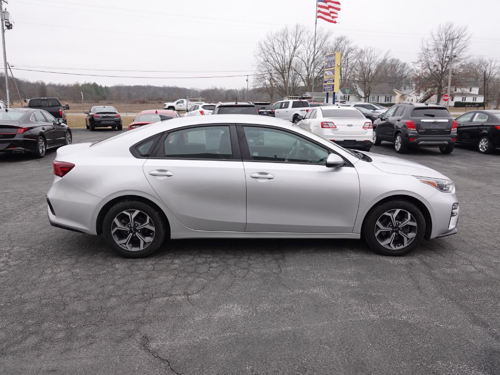 2019 Kia Forte Image 3