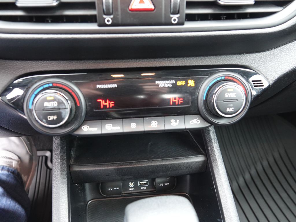 2019 Kia Forte Image 17