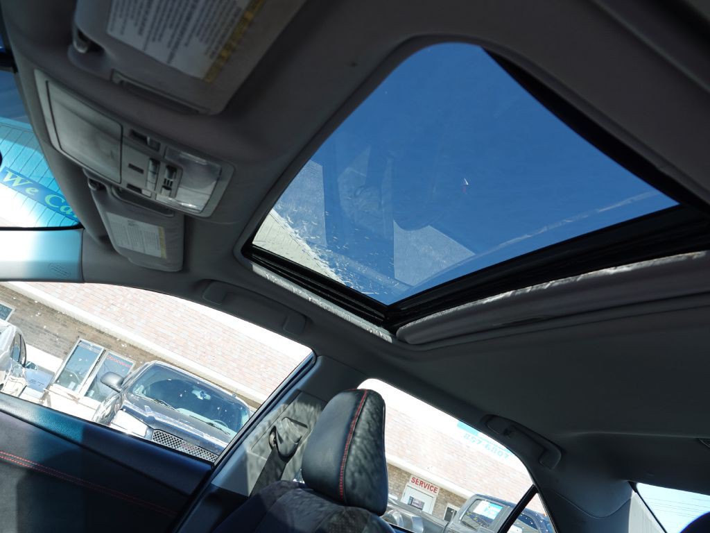 2015 Toyota Camry Image 11