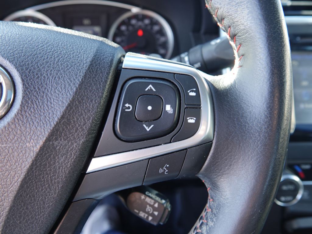 2015 Toyota Camry Image 14