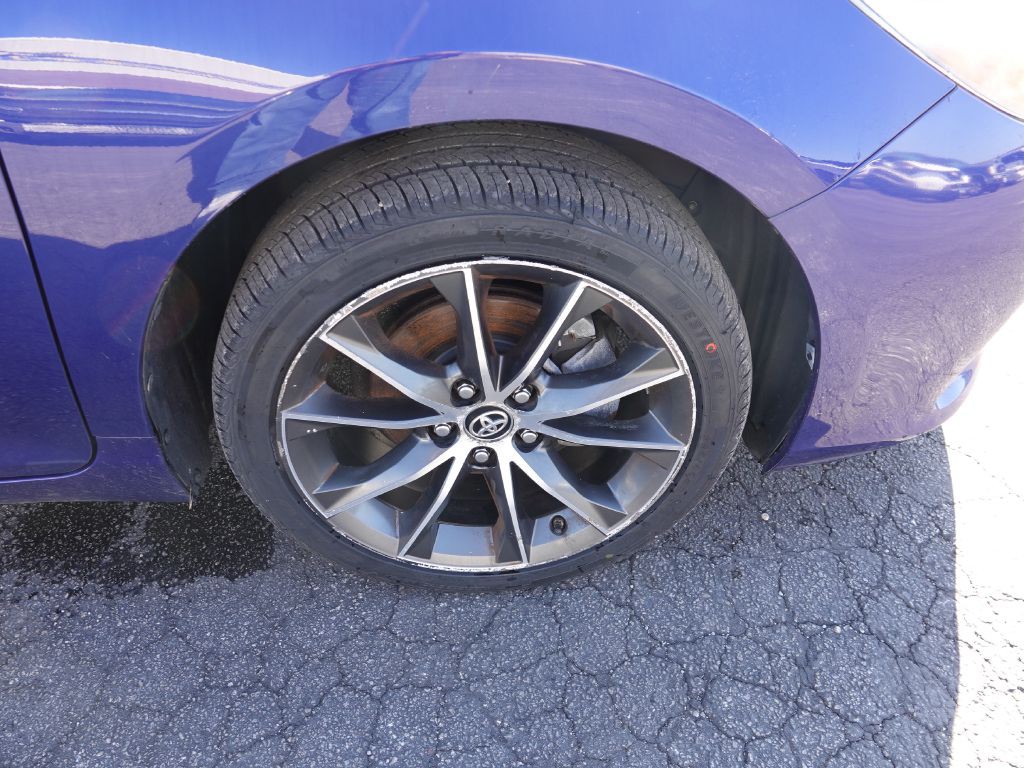 2015 Toyota Camry Image 37