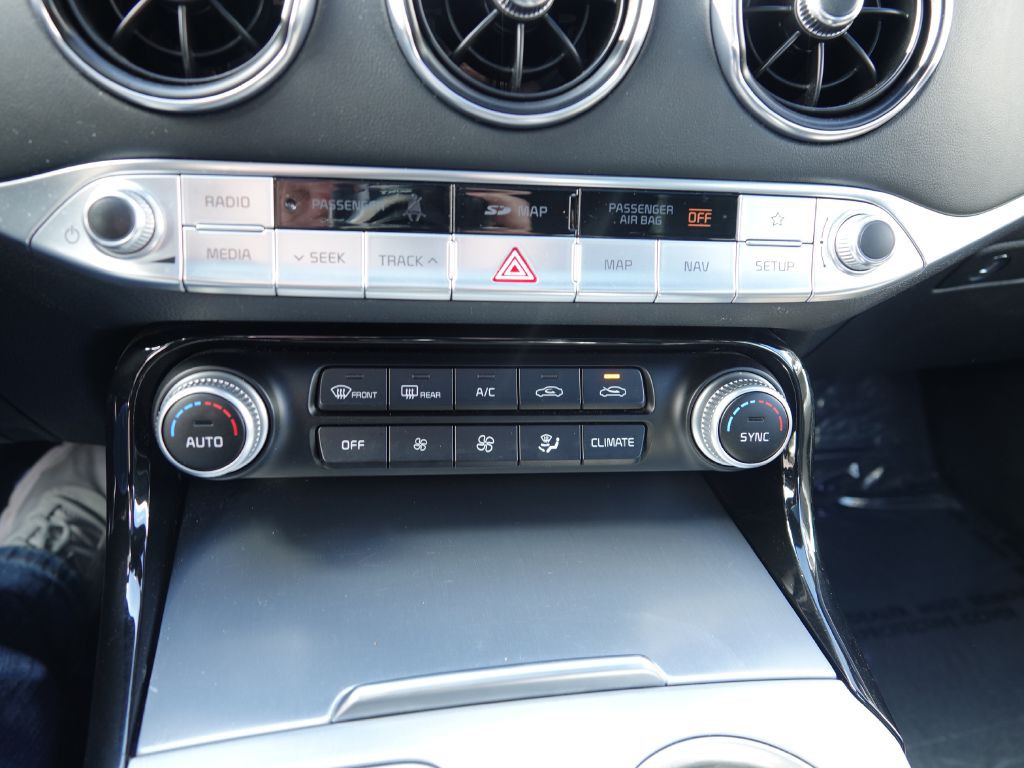 2018 Kia Stinger Image 24